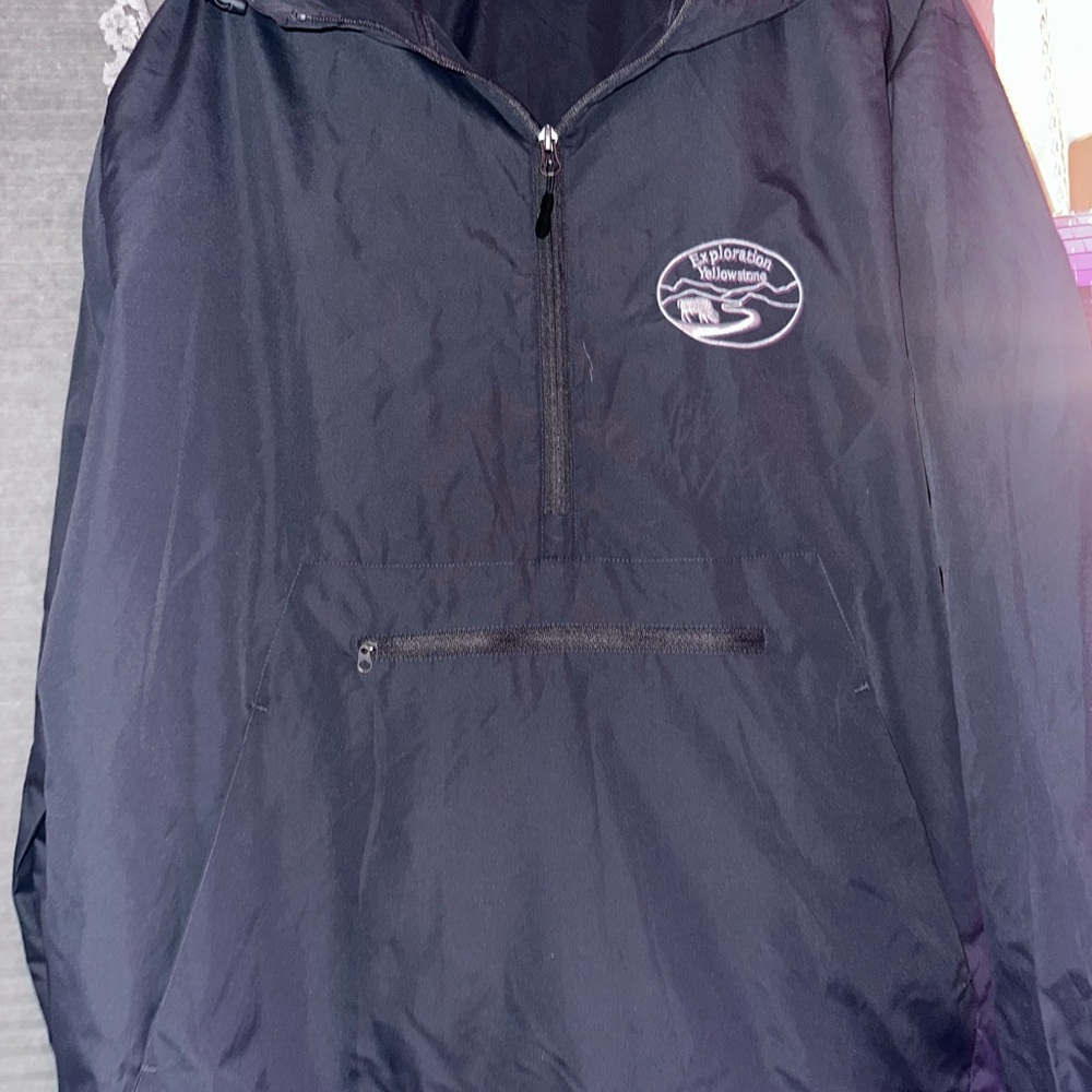 Windbreaker - image 3